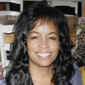 Meet your Posher, Lorri